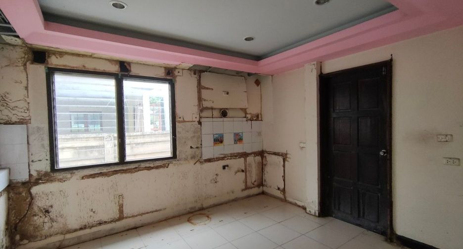 For sale studio house in Lat Krabang, Bangkok