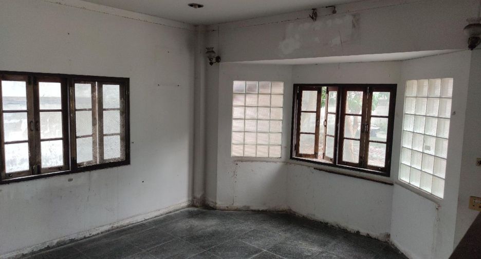 À vendre studio maison à Thung Khru, Bangkok