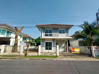 À vendre studio maison à Min Buri, Bangkok