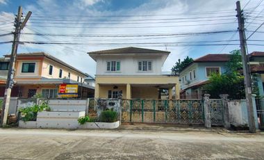 For sale studio house in Saphan Sung, Bangkok
