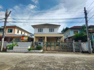 For sale studio house in Saphan Sung, Bangkok