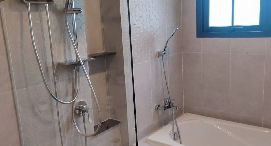 For rent 4 ベッドルーム house in Bang Phli, Samut Prakan