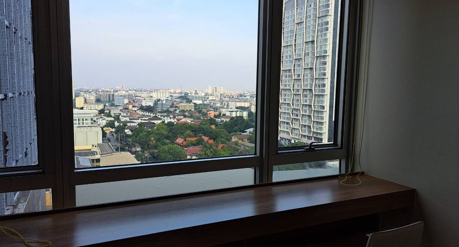 À vendre 1 chambre condo à Phra Khanong, Bangkok