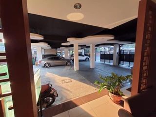 For rent 5 bed serviced apartment in Watthana, Bangkok