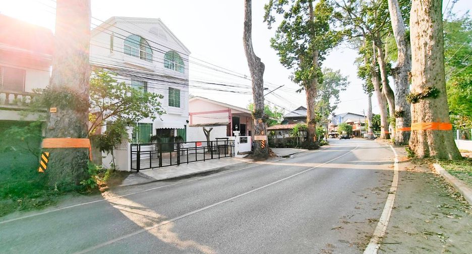 For rent and for sale 3 bedrooms house in Saraphi, Chiang Mai