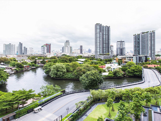 For sale 2 bed condo in Watthana, Bangkok