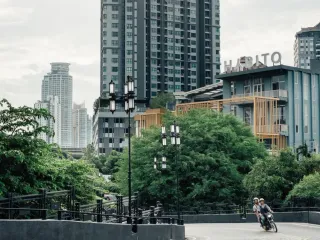 For sale 2 bed condo in Watthana, Bangkok