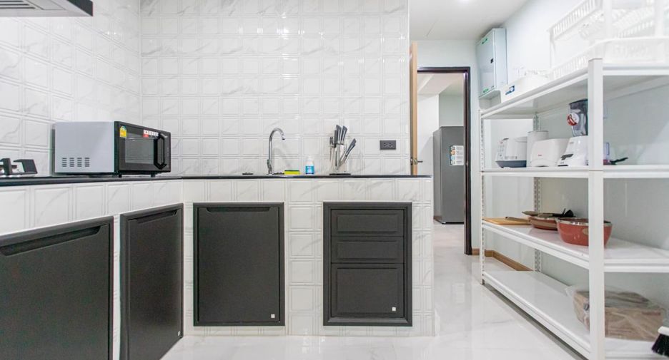 For rent 5 bedrooms house in Wang Thonglang, Bangkok