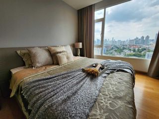 Apartamento en alquiler de 3 habitaciones en Khlong Toei, Bangkok