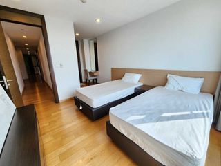 Apartamento en alquiler de 3 habitaciones en Khlong Toei, Bangkok