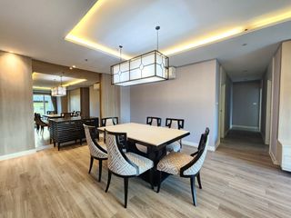 Apartamento en alquiler de 3 habitaciones en Khlong Toei, Bangkok