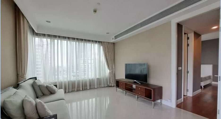 For rent and for sale 3 bedrooms condo in Pathum Wan, Bangkok