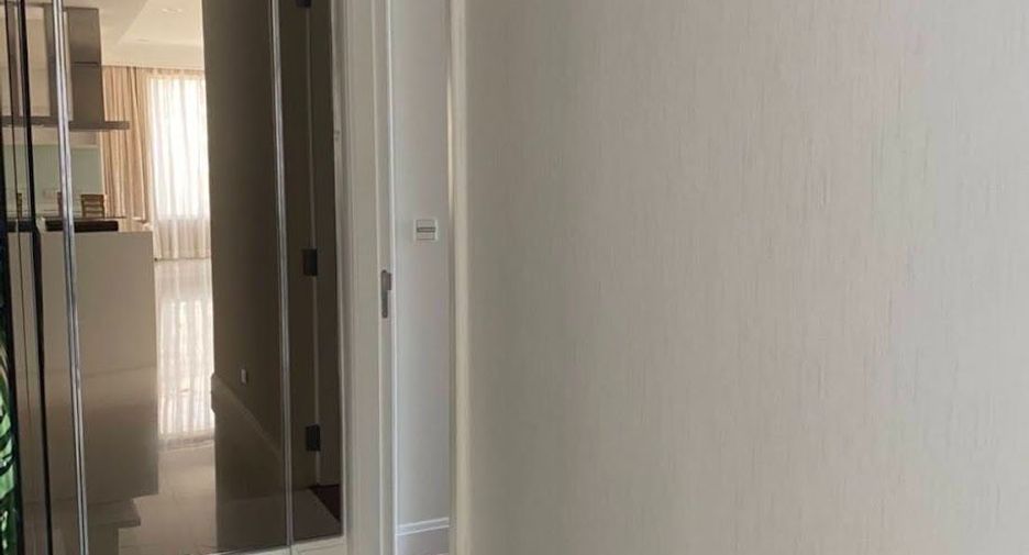 For rent and for sale 3 bedrooms condo in Pathum Wan, Bangkok