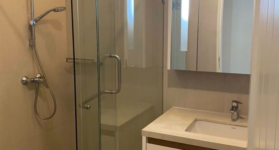 For rent and for sale 3 bedrooms condo in Pathum Wan, Bangkok