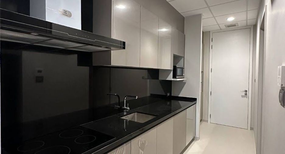 For sale 3 bedrooms condo in Pathum Wan, Bangkok