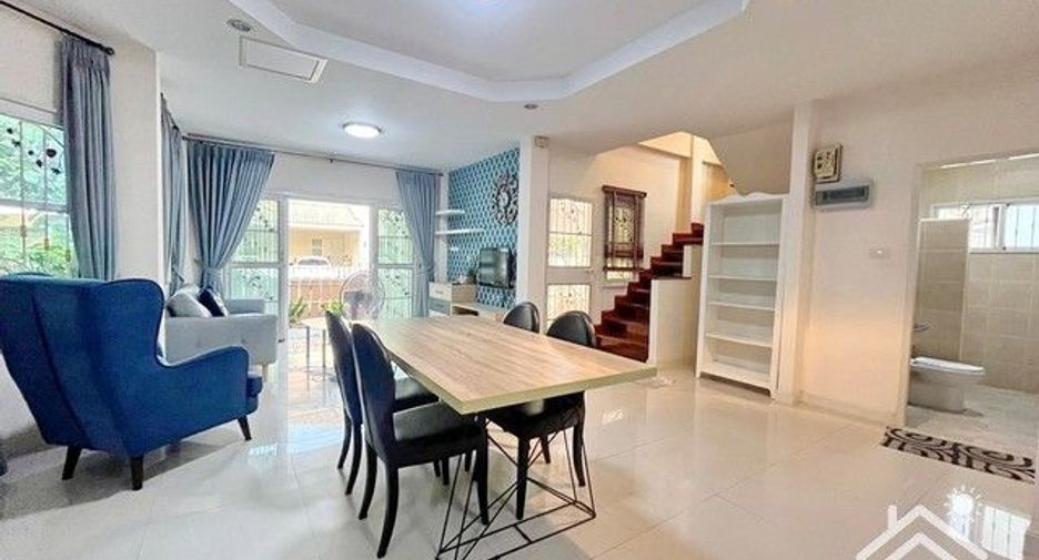 À louer 3 chambres maison à Mueang Chon Buri, Chonburi