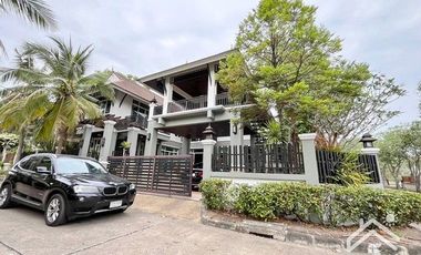 For sale 3 bedrooms house in Si Racha, Chonburi