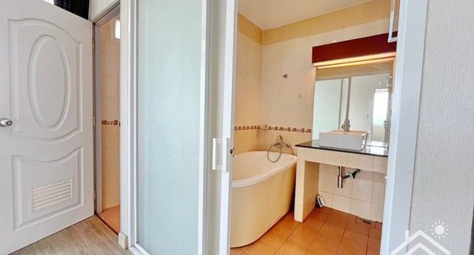 Wohnung zur Miete mit 1 Zimmer in Si Racha, Chonburi