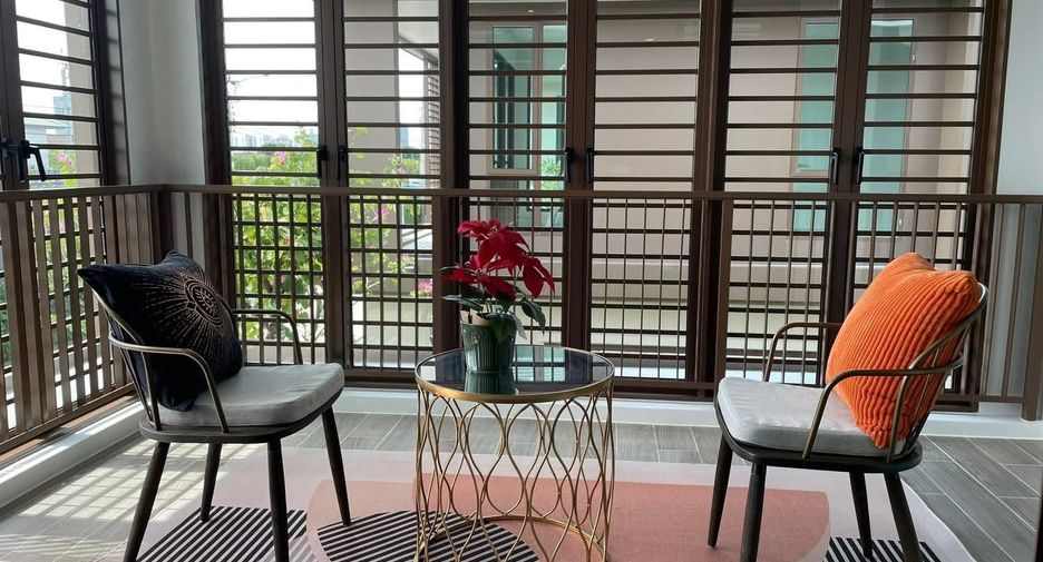 For rent 4 bedrooms house in Bang Kapi, Bangkok