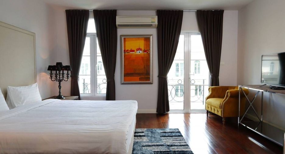 À louer 3 chambres maison de ville à Khlong Toei, Bangkok