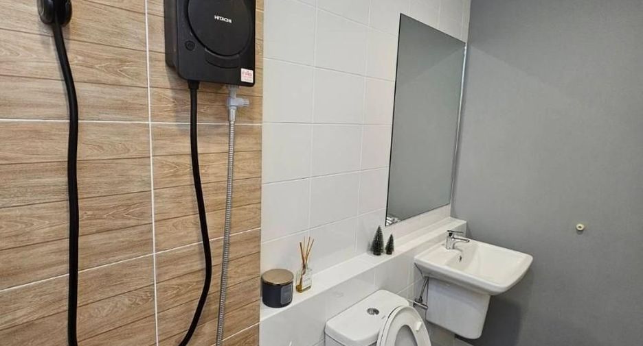 For rent 3 bedrooms townhouse in Bang Phli, Samut Prakan