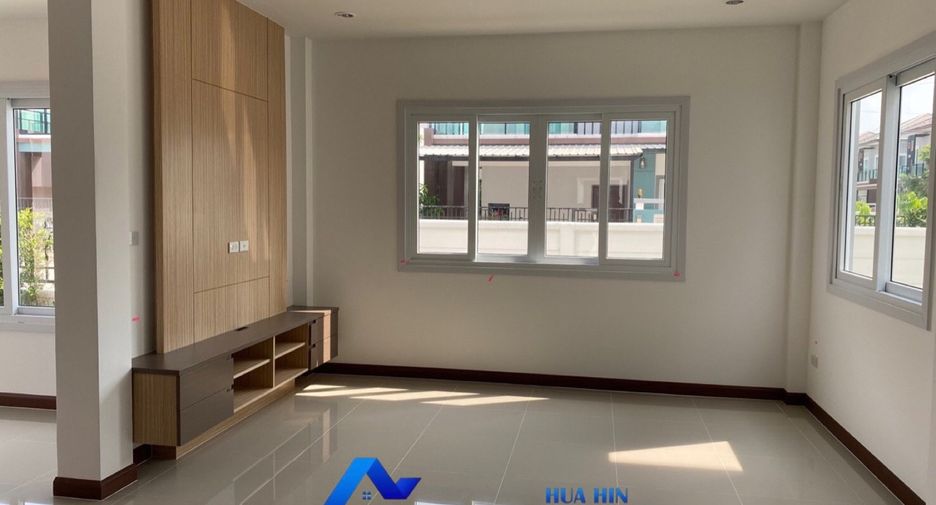 For sale 3 bedrooms house in Mueang Prachuap Khiri Khan, Prachuap Khiri Khan