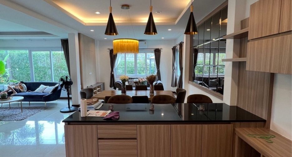 For sale 3 bedrooms house in Mueang Prachuap Khiri Khan, Prachuap Khiri Khan