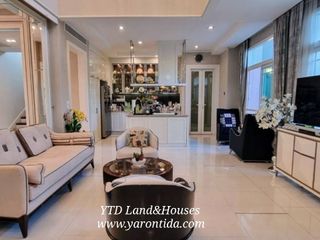 For sale 4 Beds house in Taling Chan, Bangkok