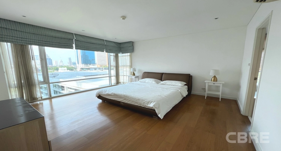 For sale 2 bedrooms condo in Khlong Toei, Bangkok