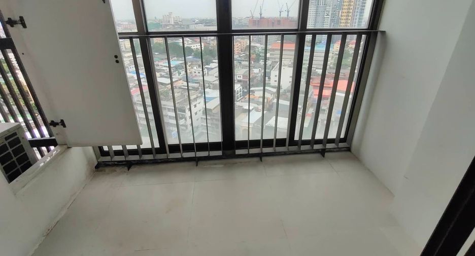 For sale studio condo in Bang Na, Bangkok