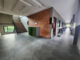 For sale 32 bed hotel in Ban Chang, Rayong