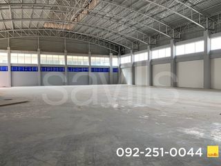 À louer entrepôt à Mueang Samut Prakan, Samut Prakan
