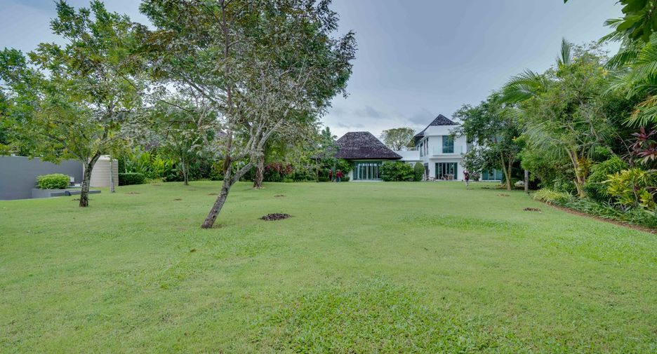 For sale 5 bedrooms house in Thalang, Phuket