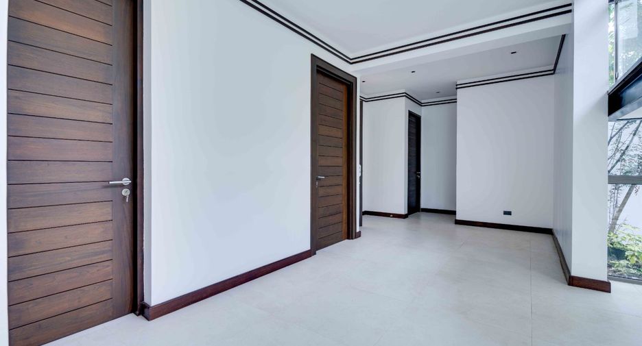 For sale 5 bedrooms house in Thalang, Phuket