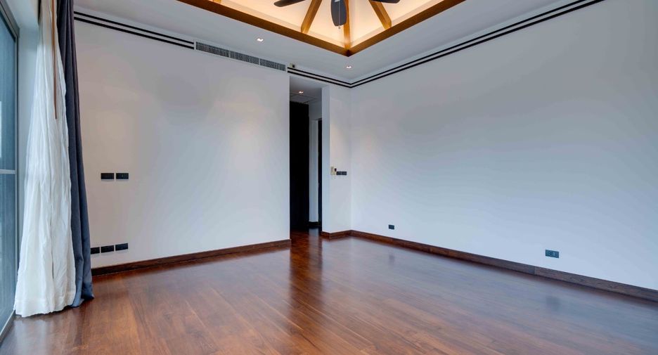 For sale 5 bedrooms house in Thalang, Phuket