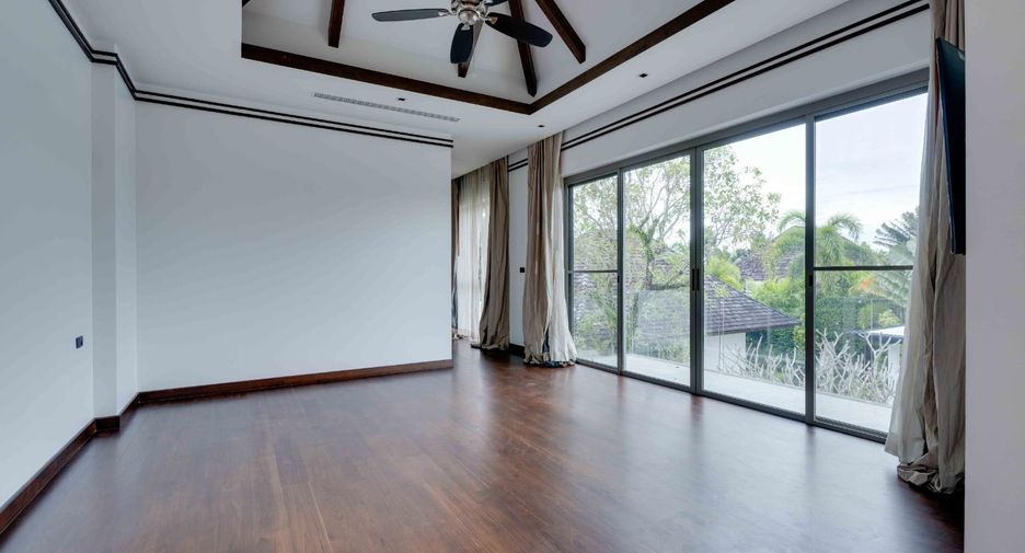 For sale 5 bedrooms house in Thalang, Phuket