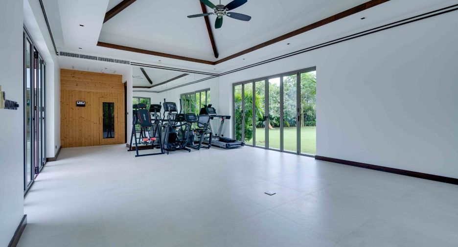 For sale 5 bedrooms house in Thalang, Phuket