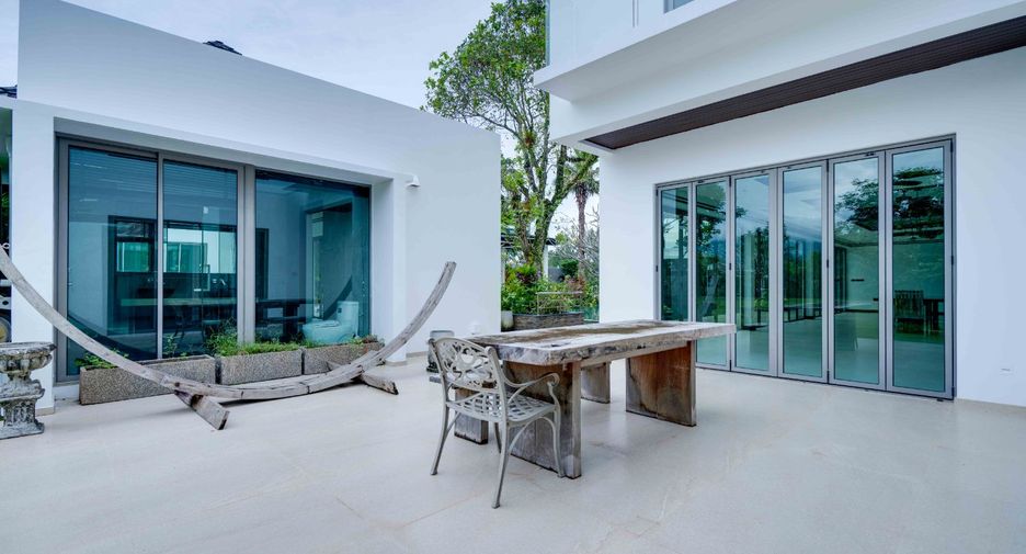 For sale 5 bedrooms house in Thalang, Phuket