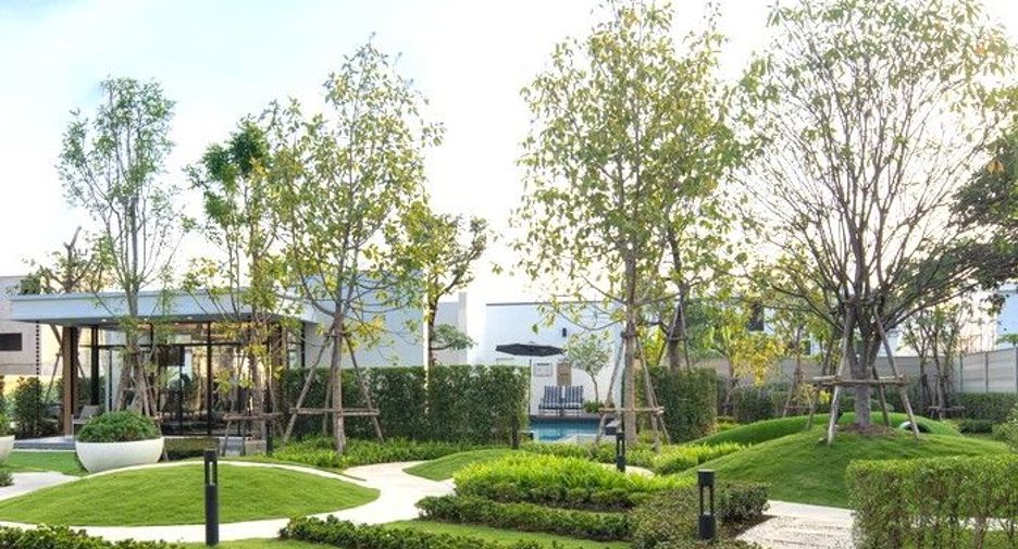 For rent 3 bedrooms townhouse in Prawet, Bangkok