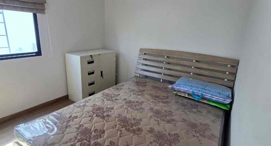 For rent 3 bedrooms townhouse in Prawet, Bangkok