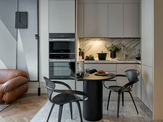 For sale 5 bed condo in Khlong Toei, Bangkok