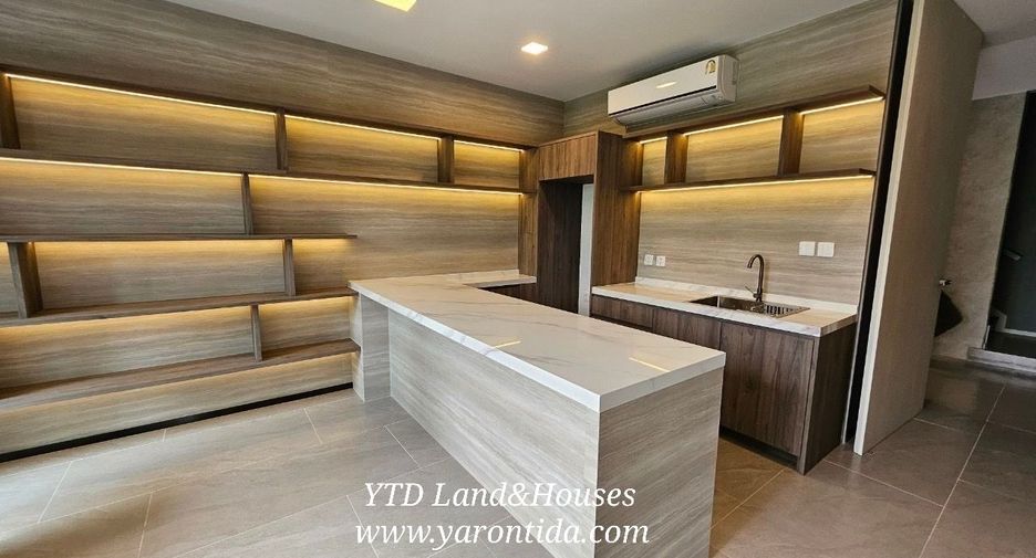 ให้เช่า 4 ห้องนอน บ้านเดี่ยว ใน บางพลี, สมุทรปราการ