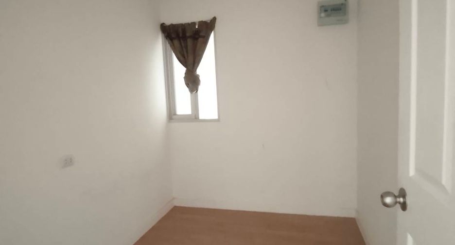 For sale studio condo in Suan Luang, Bangkok