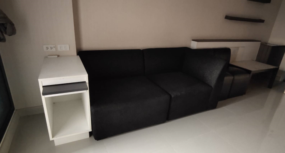 For sale studio condo in Phra Khanong, Bangkok