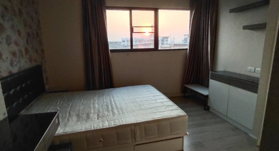 For sale studio condo in Phra Khanong, Bangkok