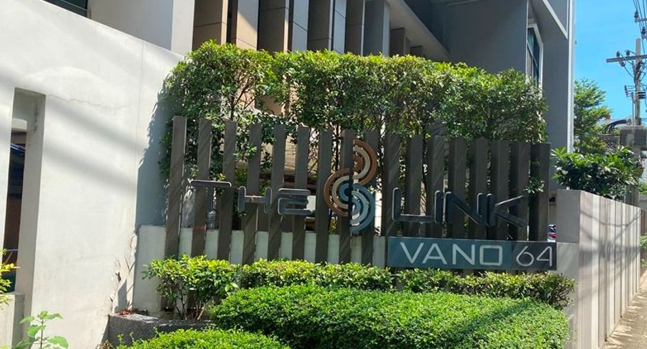 For sale studio condo in Phra Khanong, Bangkok