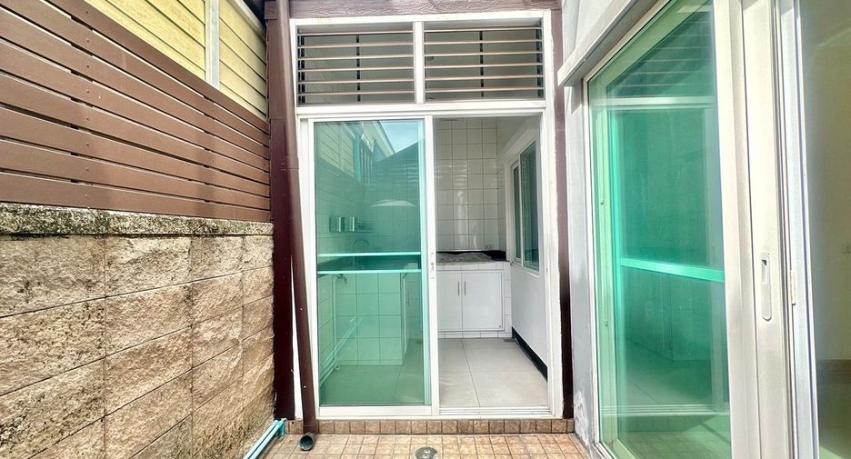 出租 和 出售 3 卧室 独立屋 在 Bang Sao Thong, Samut Prakan