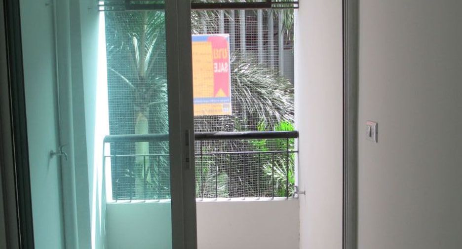 À vendre studio condo à Thon Buri, Bangkok
