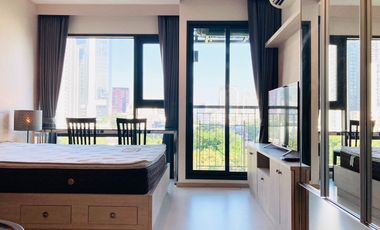 For sale 1 bed condo in Khlong Toei, Bangkok
