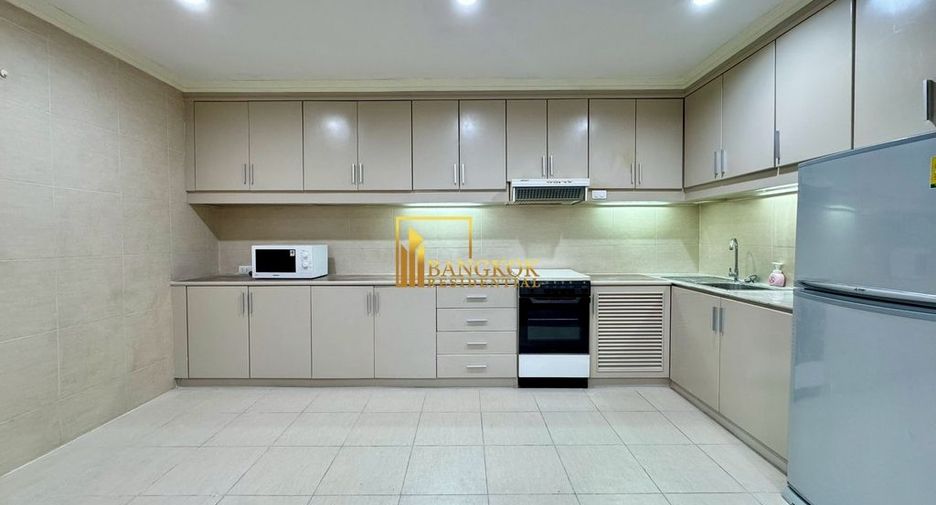 Condo en alquiler de 2 habitaciones en Khlong Toei, Bangkok